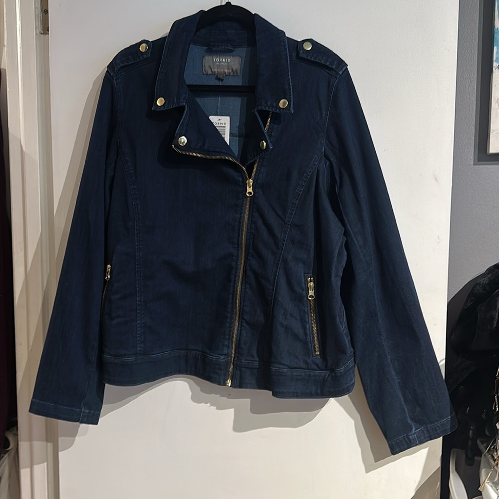 TORRID Dark Blue Jean Jacket with Gold Accents!!! NEW w/ Tags, Plus Size 4X